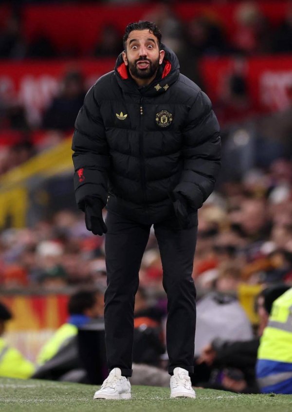 网上配资炒股 随着阿森纳4-1维拉+曼联1-1爆冷！英超最新积分榜：切尔西掉队